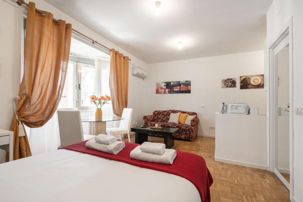 Studio Located In Puerta De Alcala - 2 Мадрид Экстерьер фото
